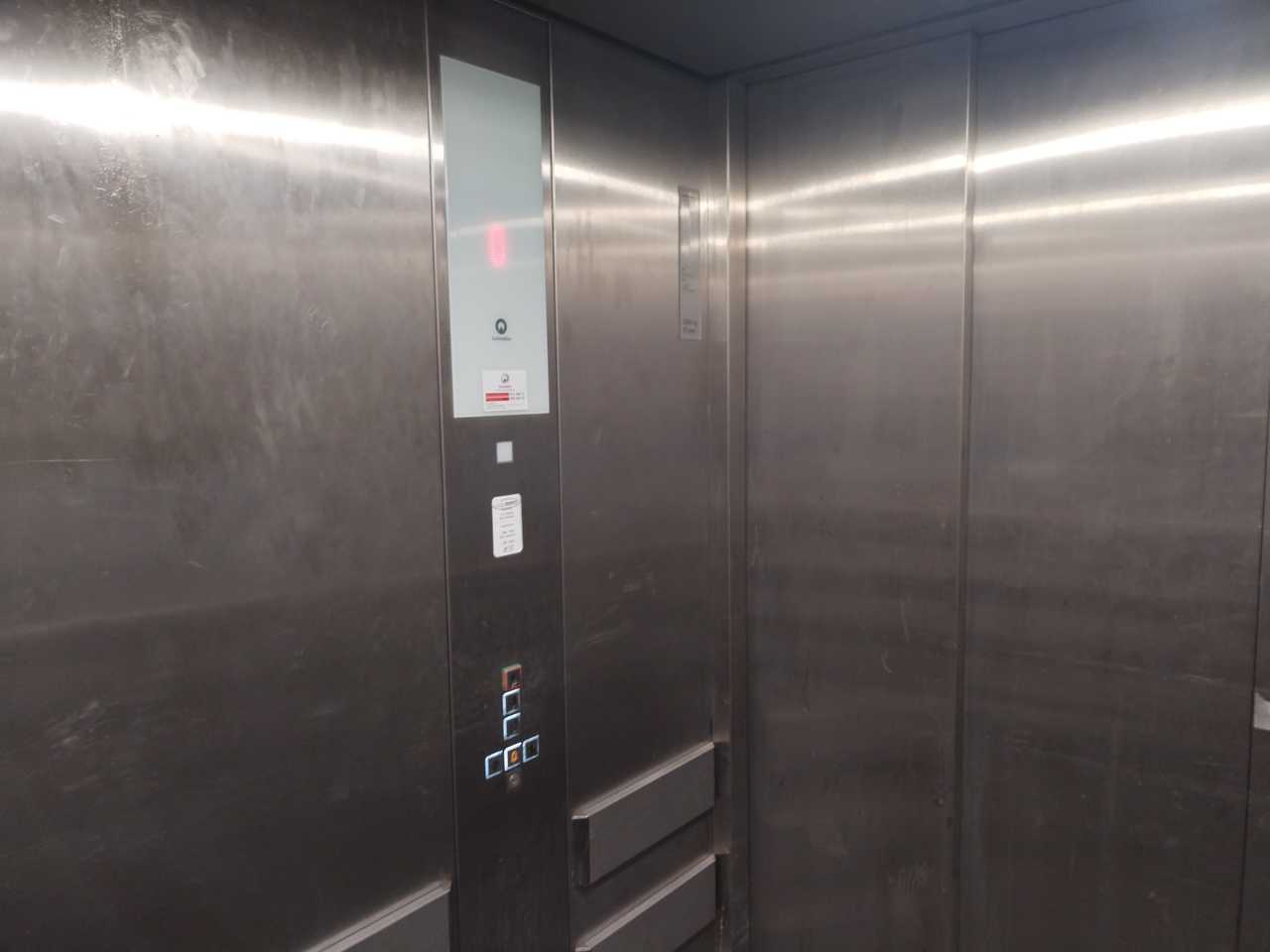 Schindler elevator at Lidl